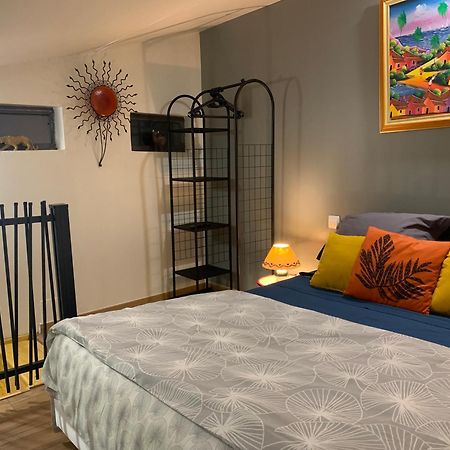 Standing Duplex Full Equipements Ideal Moyen Sejours Le Thor Zewnętrze zdjęcie